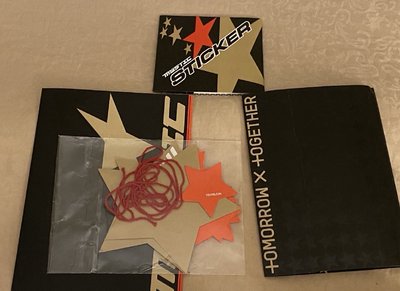 25TXT回憶錄+wvs特典（海報及小卡都沒有彬）內容為圖上基本上沒拆過
