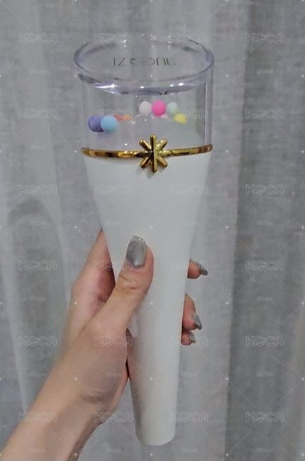 IZ*ONE手燈