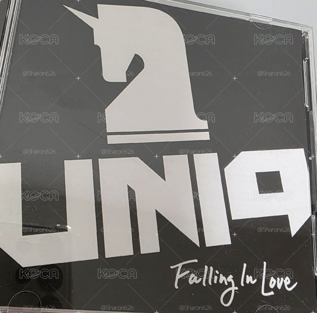 UNIQ出道專輯  falling in love日專