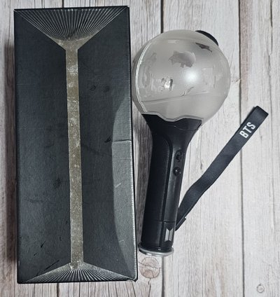 二手 BTS 三代手燈 應援棒