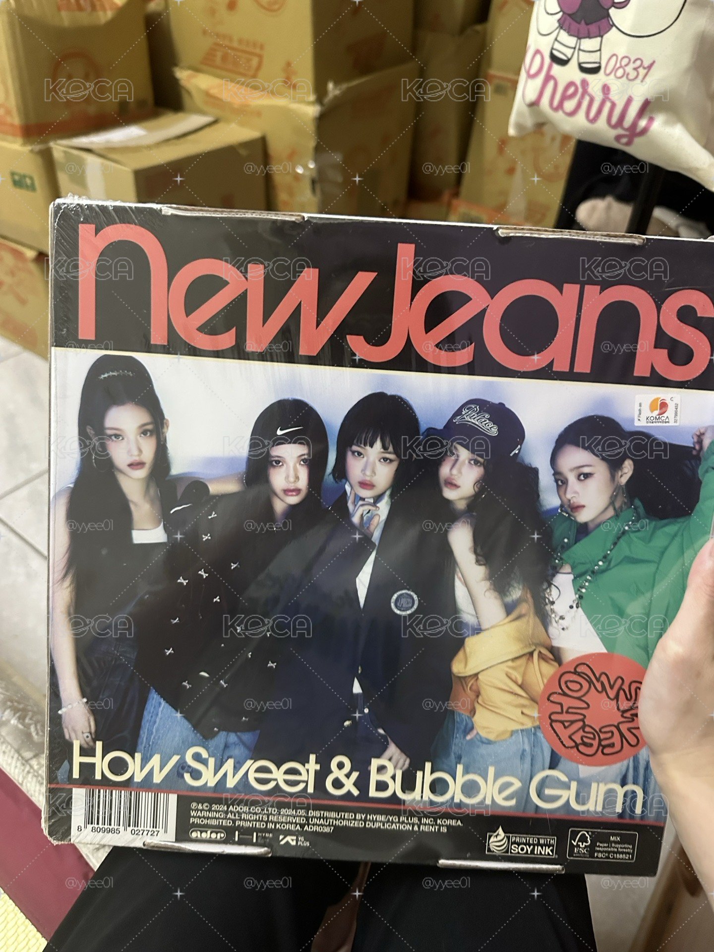 NewJeans haerin美國雜誌+how sweet團封+筆+手機支架*2+