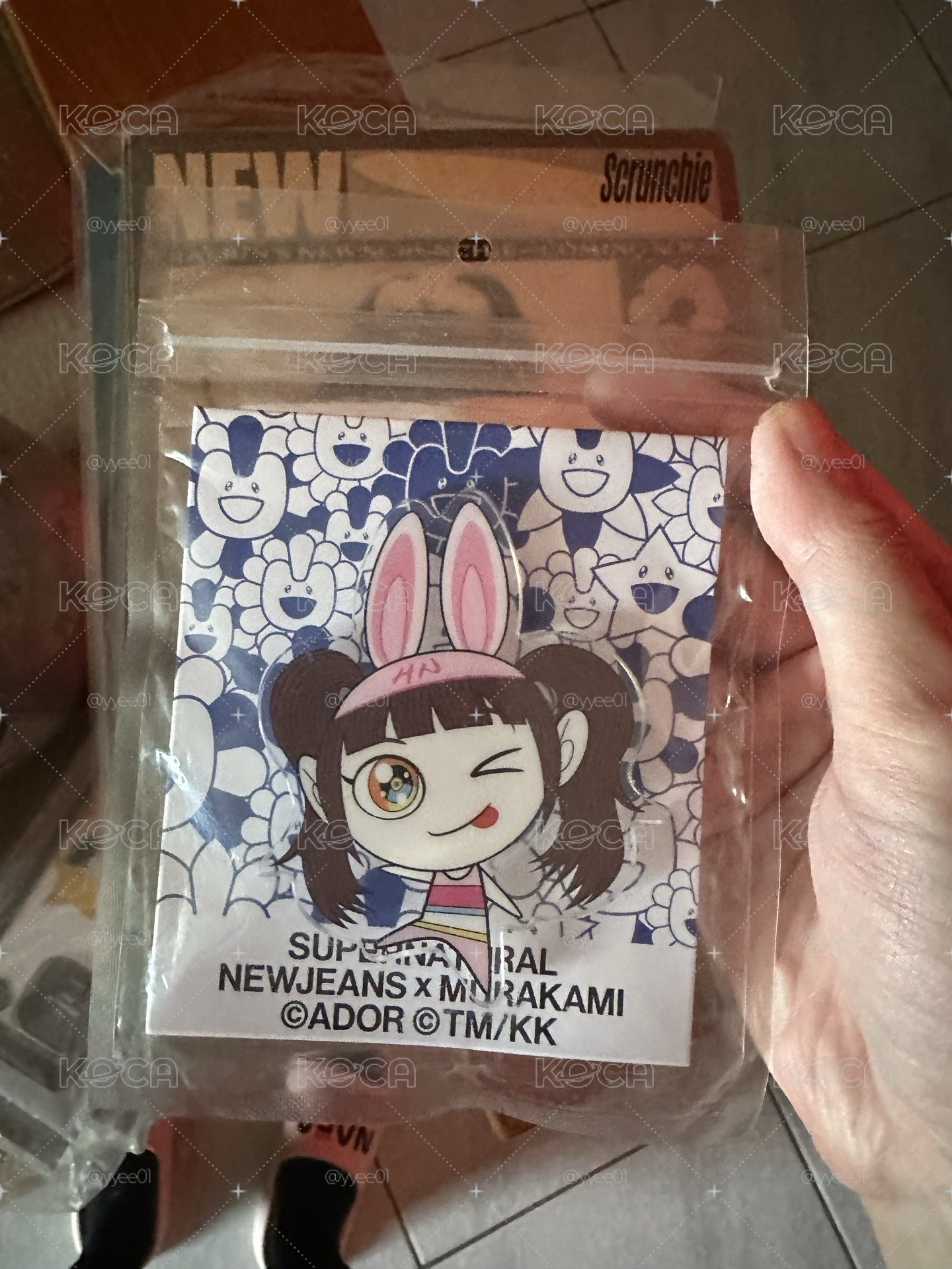 NewJeans haerin美國雜誌+how sweet團封+筆+手機支架*2+