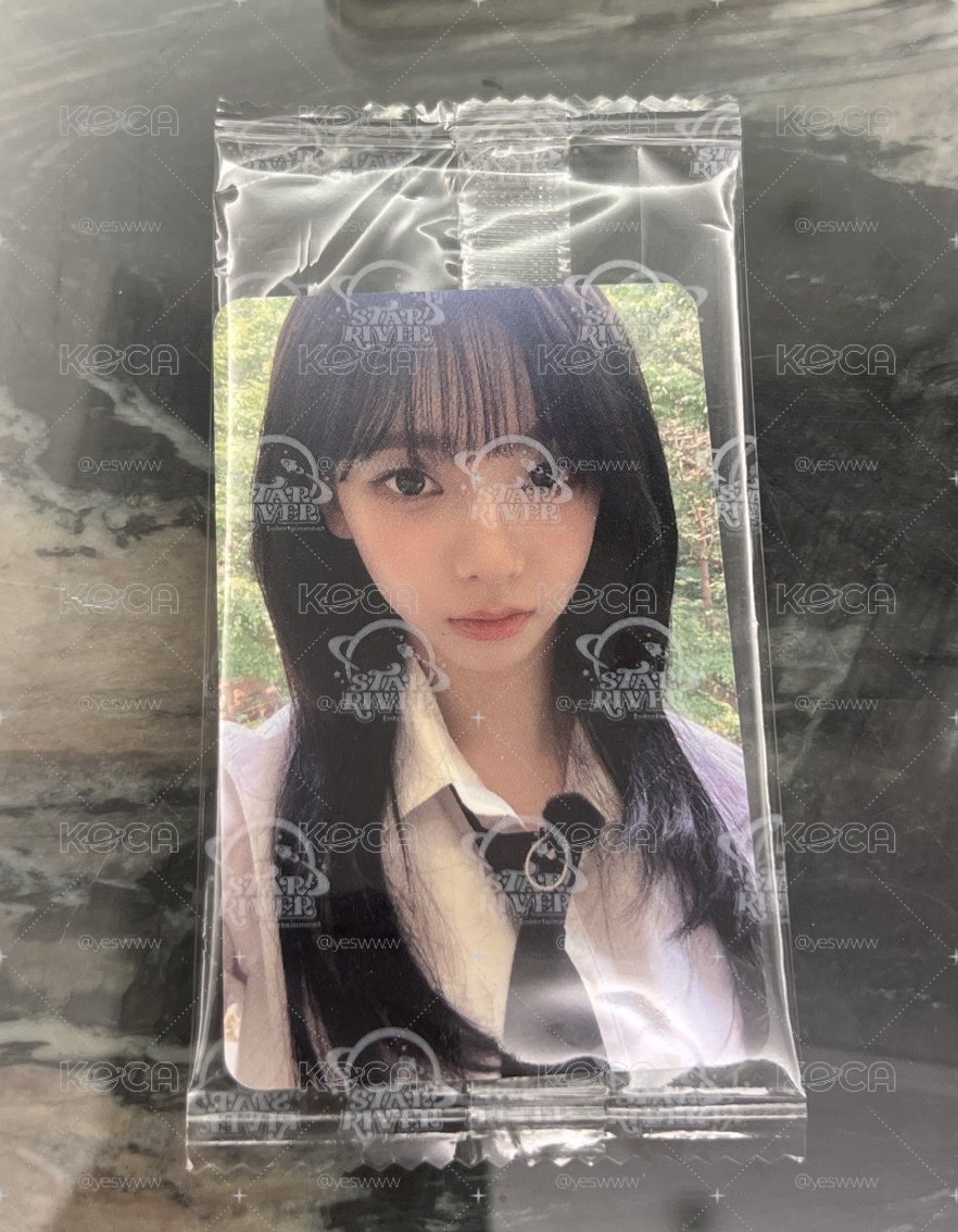 aespa Karina校服特典