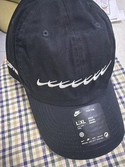 BTS NIKE 絕版帽子