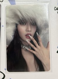 妮10月