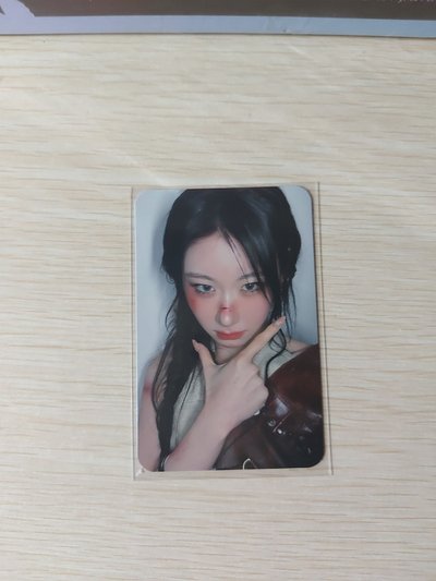 ITZY 全員特典現貨1️⃣(請先閱讀完內文再下單)(需演唱會前收到記得備註！)