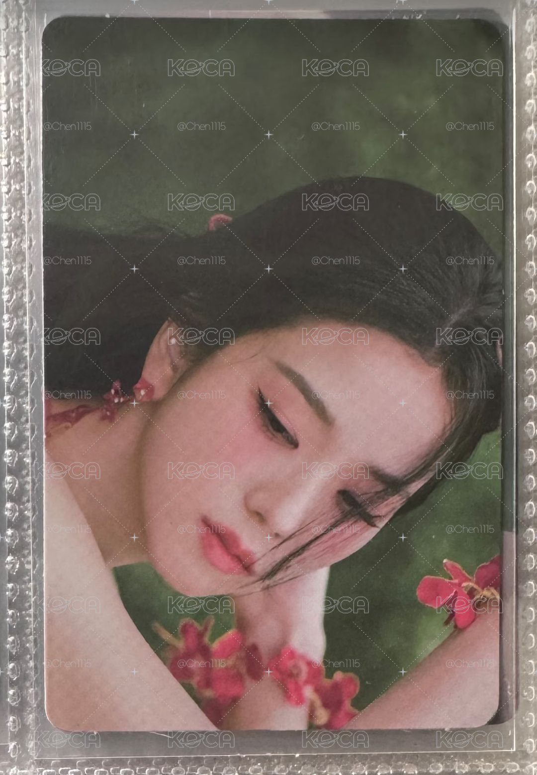 Jisoo flower 草地秀