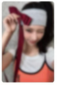 玧