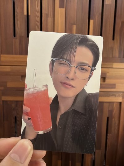 ATEEZ 弘中香水生日MD 小卡