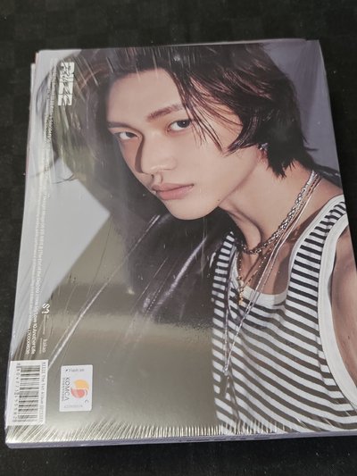 出清！台灣出貨 最快當天 RIIZE -  ODYSSEY 1ST ALBUM PHOTOBOOK Ver.