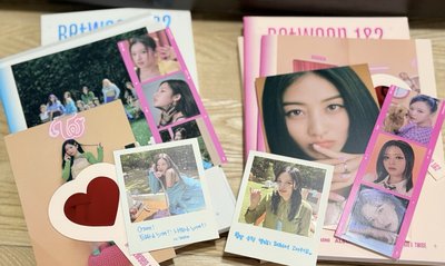 TWICE 
