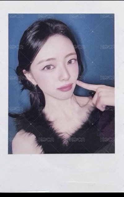 Itzy 有娜  限量150拍立得