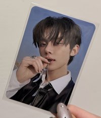 黑指甲油咬pick 搖滾竣🕶️🤘🏻