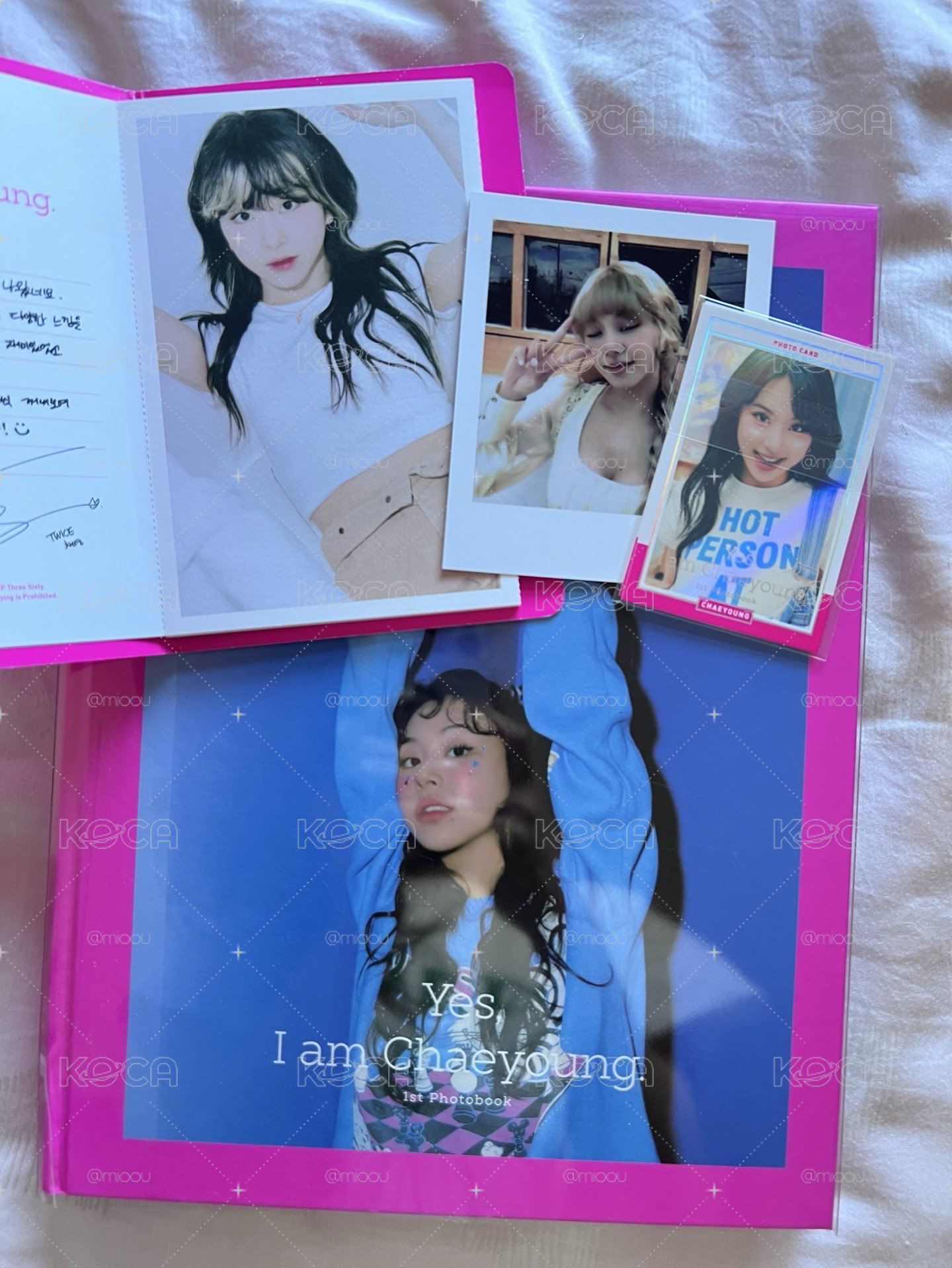 Yes I am Chaeyoung Neon Pink ver. 寫真集 
