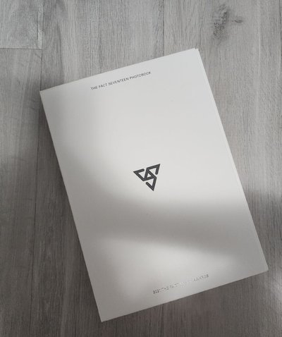 The Fact Seventeen Photobook（含全體海報）