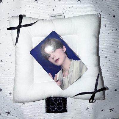 🔴正四 yzy 2.0 特典卡 𝙔𝙀𝙊𝙉𝙅𝙐𝙉 需多帶一張/一個 ⟦⚪️標記的小卡/週邊商品⟧