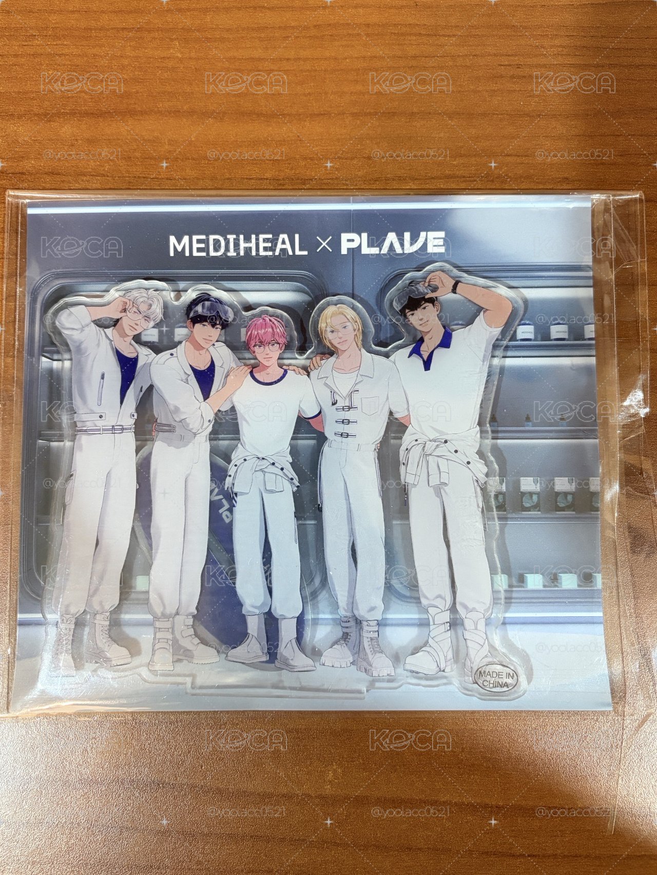 PLAVE MEDHIAL研究員立牌