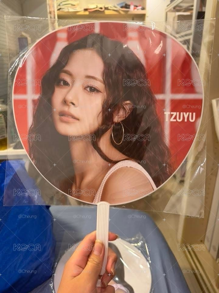 TWICE tzuyu 六巡 新國立 JYP JAPAN 扇子 瑜扇