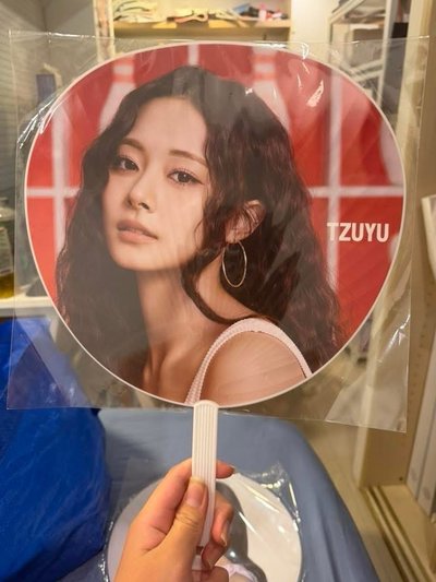 TWICE tzuyu 六巡 新國立 JYP JAPAN 扇子 瑜扇