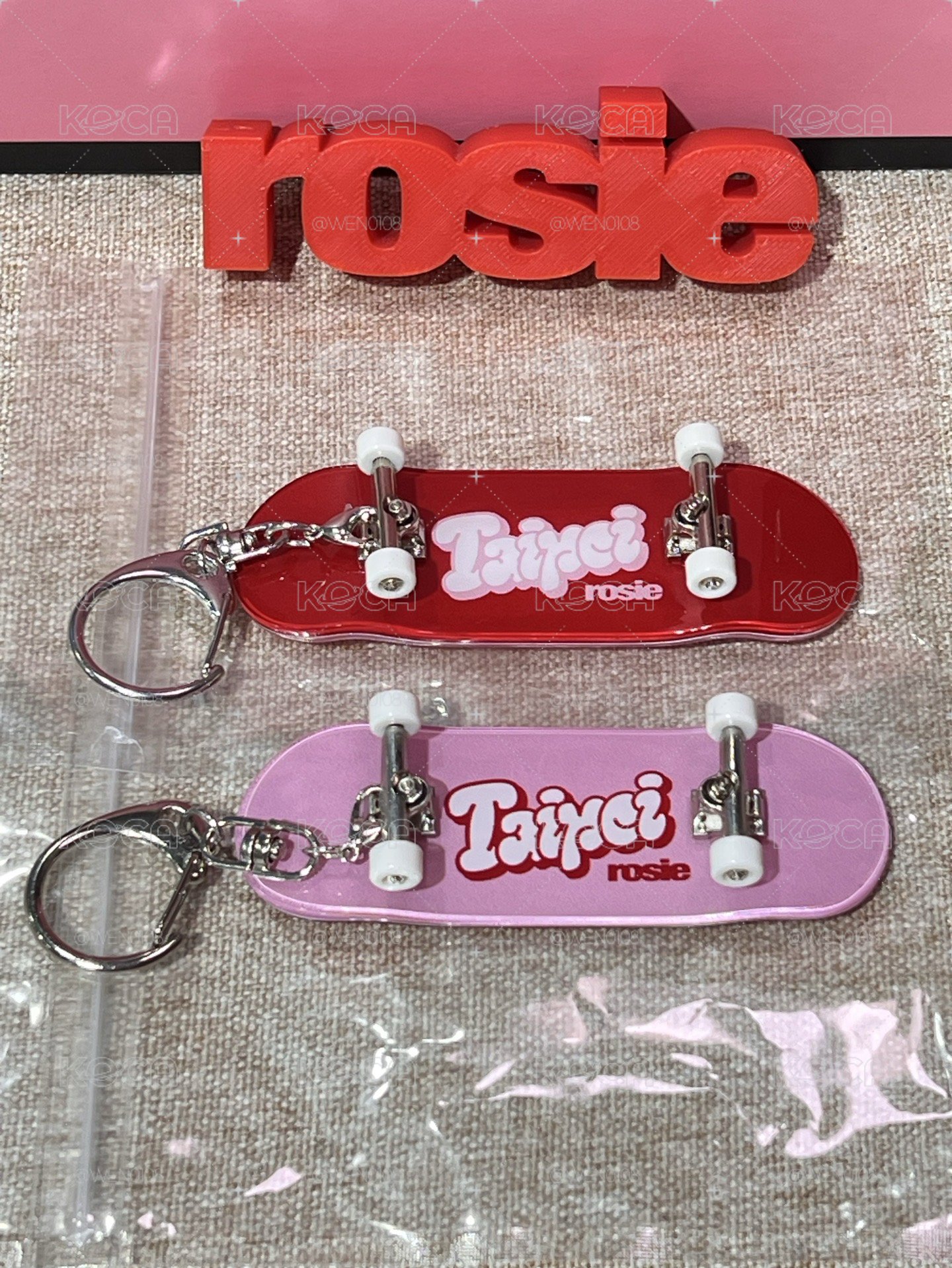 ROSÉ  rosie滑板鑰匙圈-台北城市限定款
