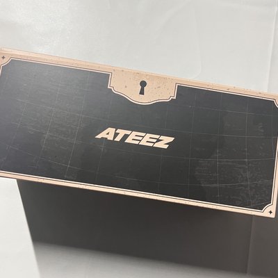 Ateez二代手燈含卡