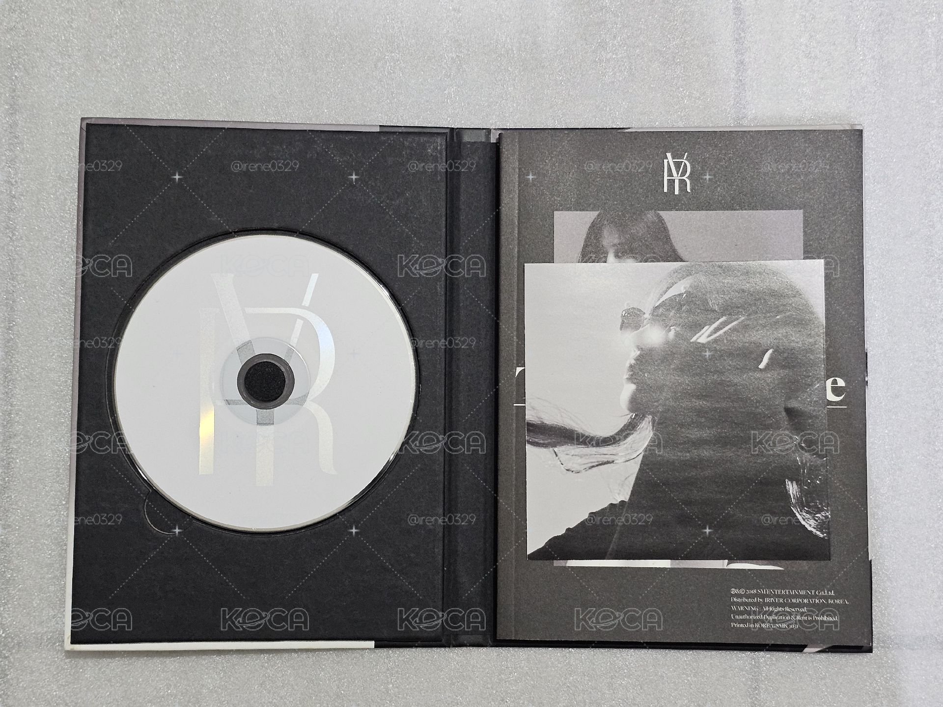 The First Scene 專輯、Chapter 2 寫真集 迷你宣傳冊