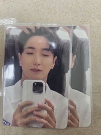 利特瞇瞇眼