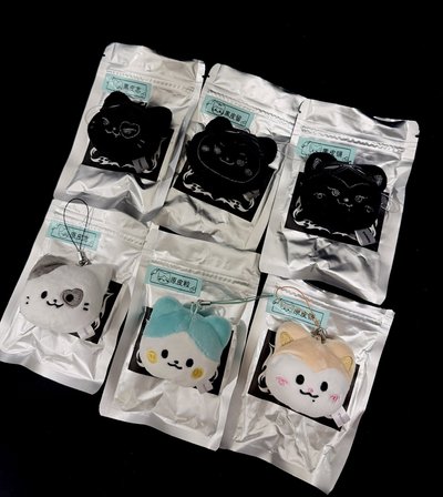 👑TWINZY 吊飾大頭娃