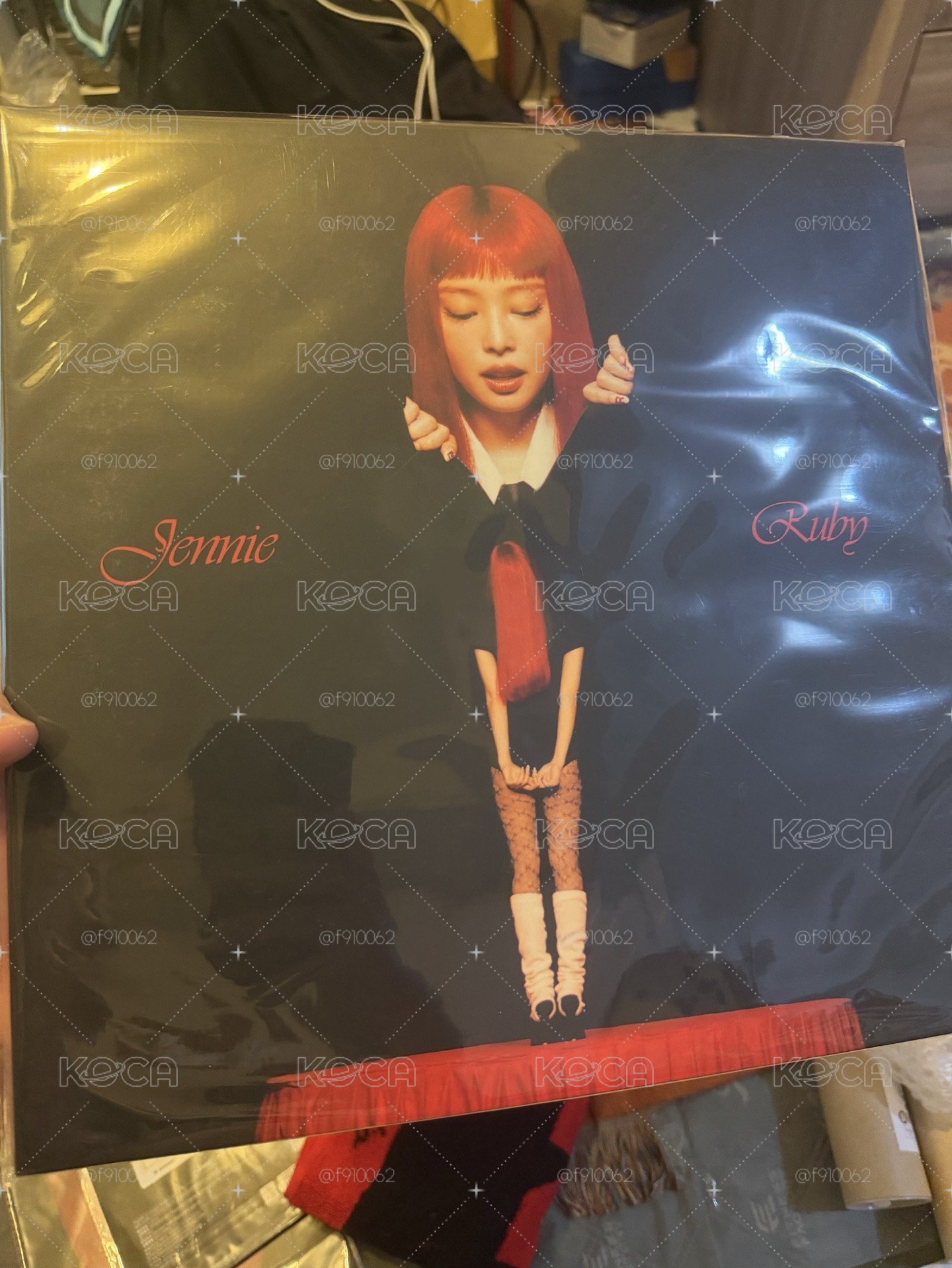 Jennie黑膠（透明紅膠）