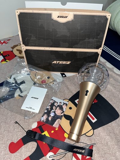 ATEEZ 二代 手燈