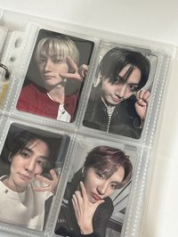 yzy 簽售4張不拆