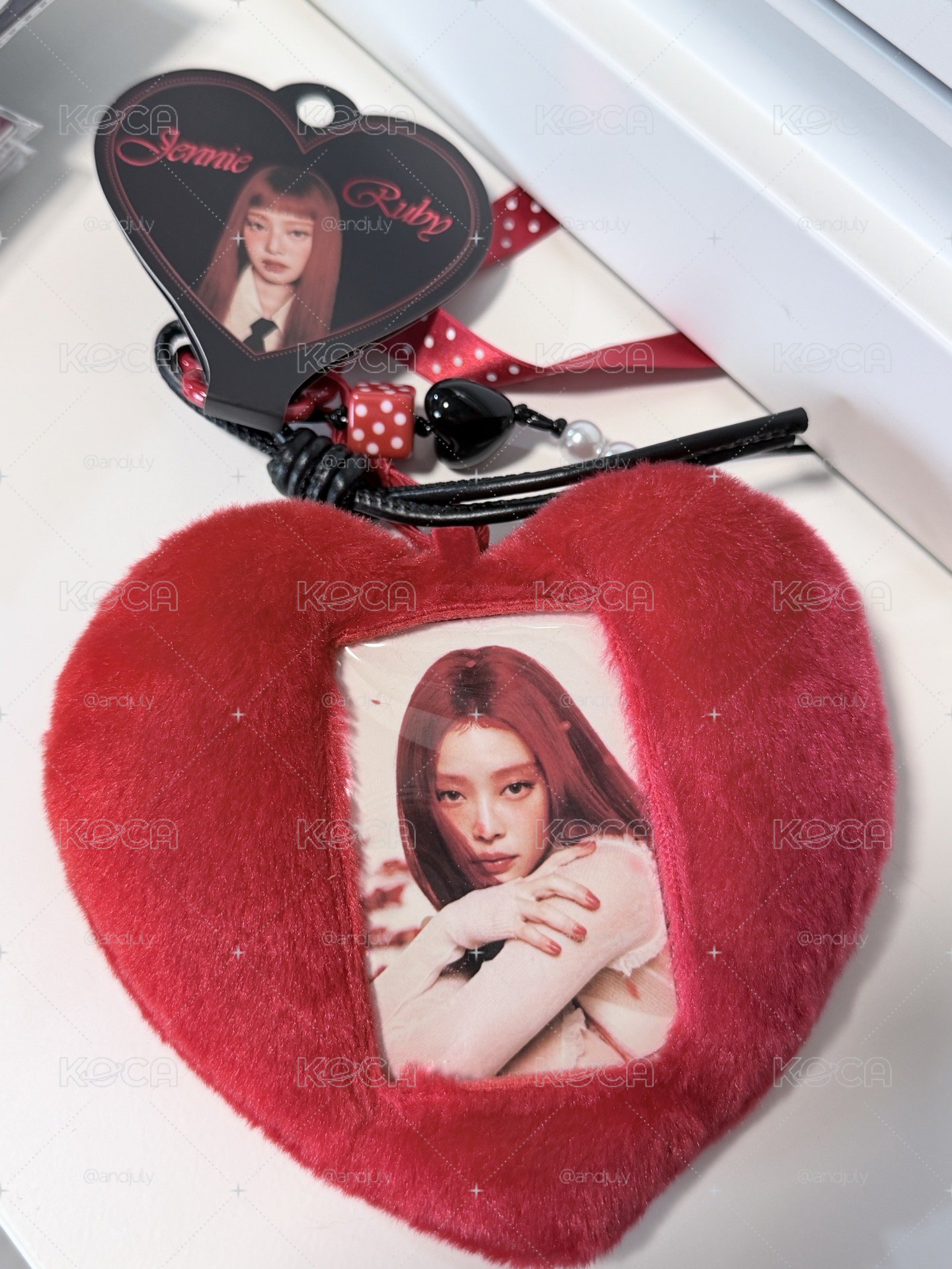 Jennie名創聯名 愛心毛絨卡套 含小卡