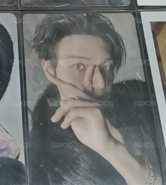 黑貓眼睛耶