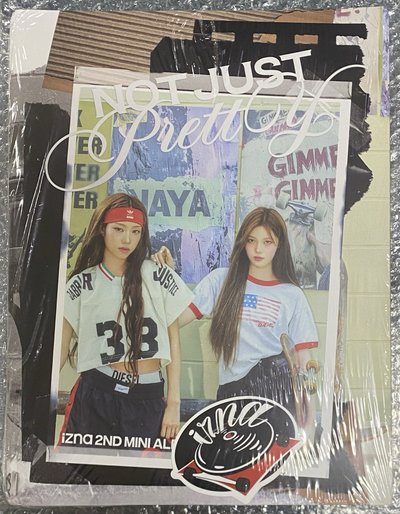 NOT JUST PRETTY 未拆海報專一套