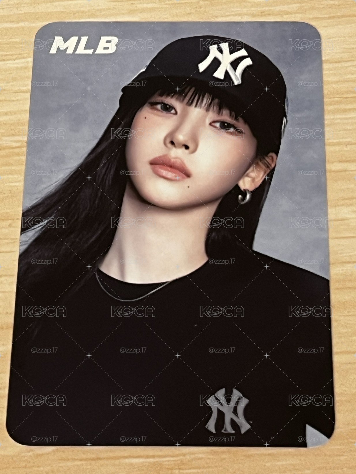KARINA MLB代言卡