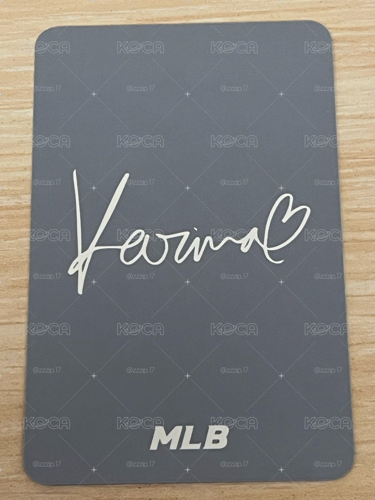 KARINA MLB代言卡