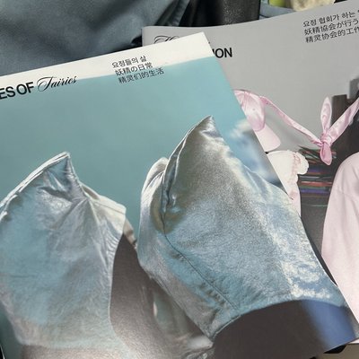 NewJeans 年曆內容物