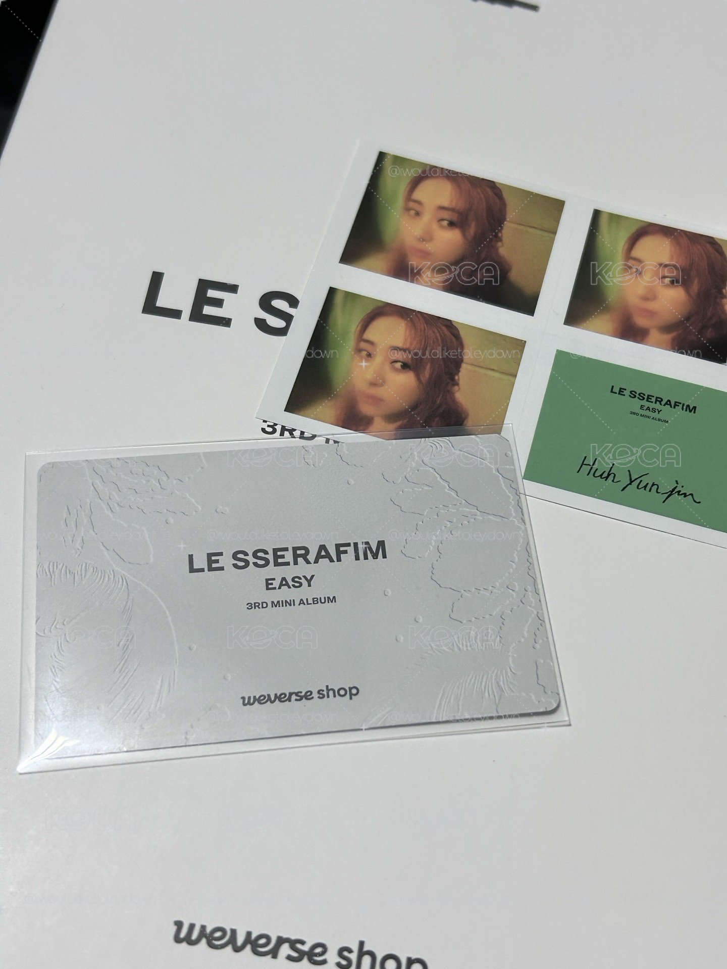 Le sserafim 允真 EASY特典卡+貼紙