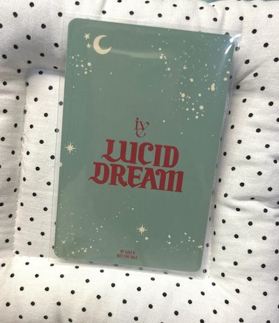 會場限定員！卡背很好看🍀