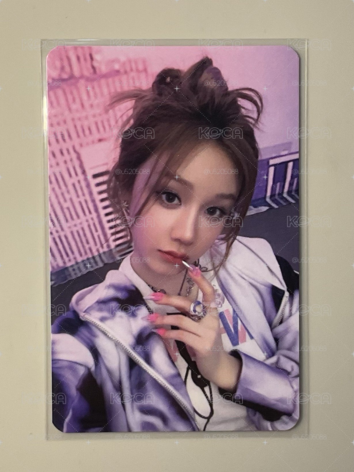 WE GO UP 絨毛吊飾 周邊卡 🍒