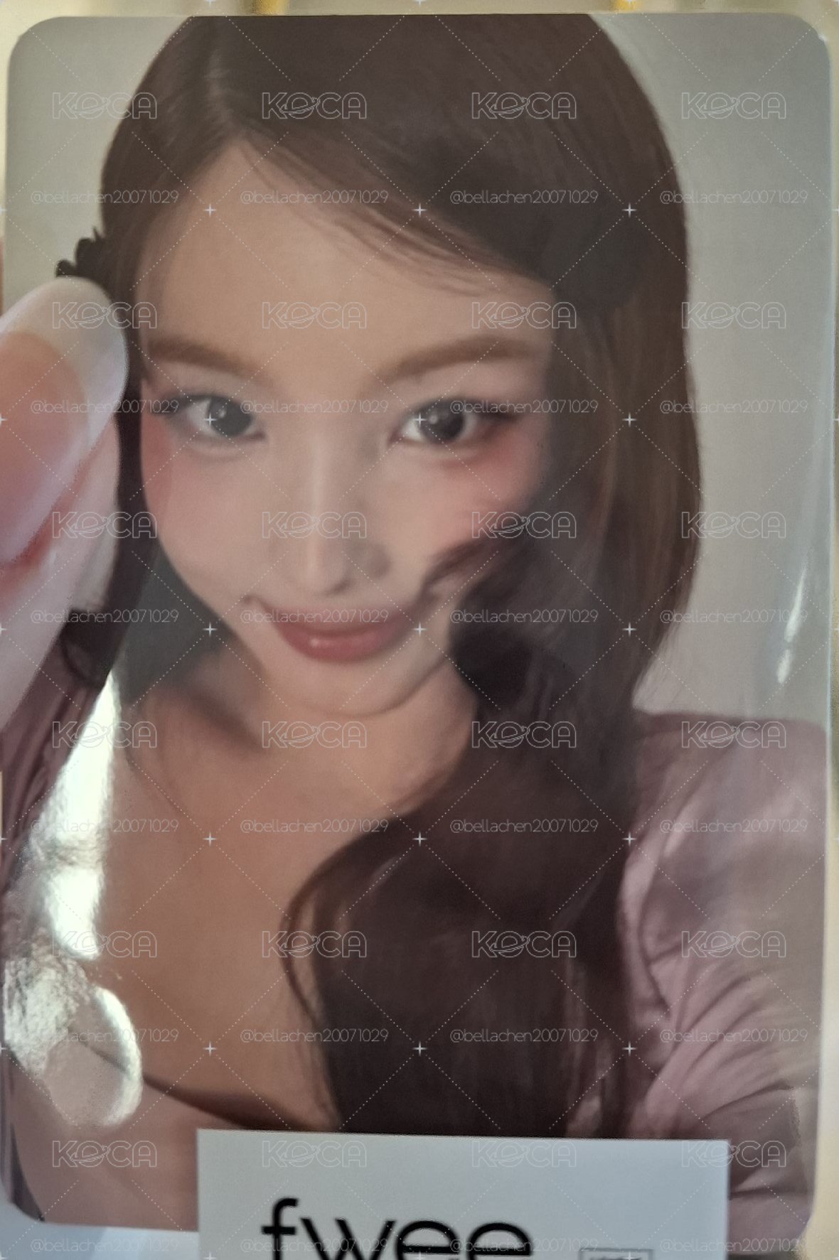 娜璉fwee代言卡