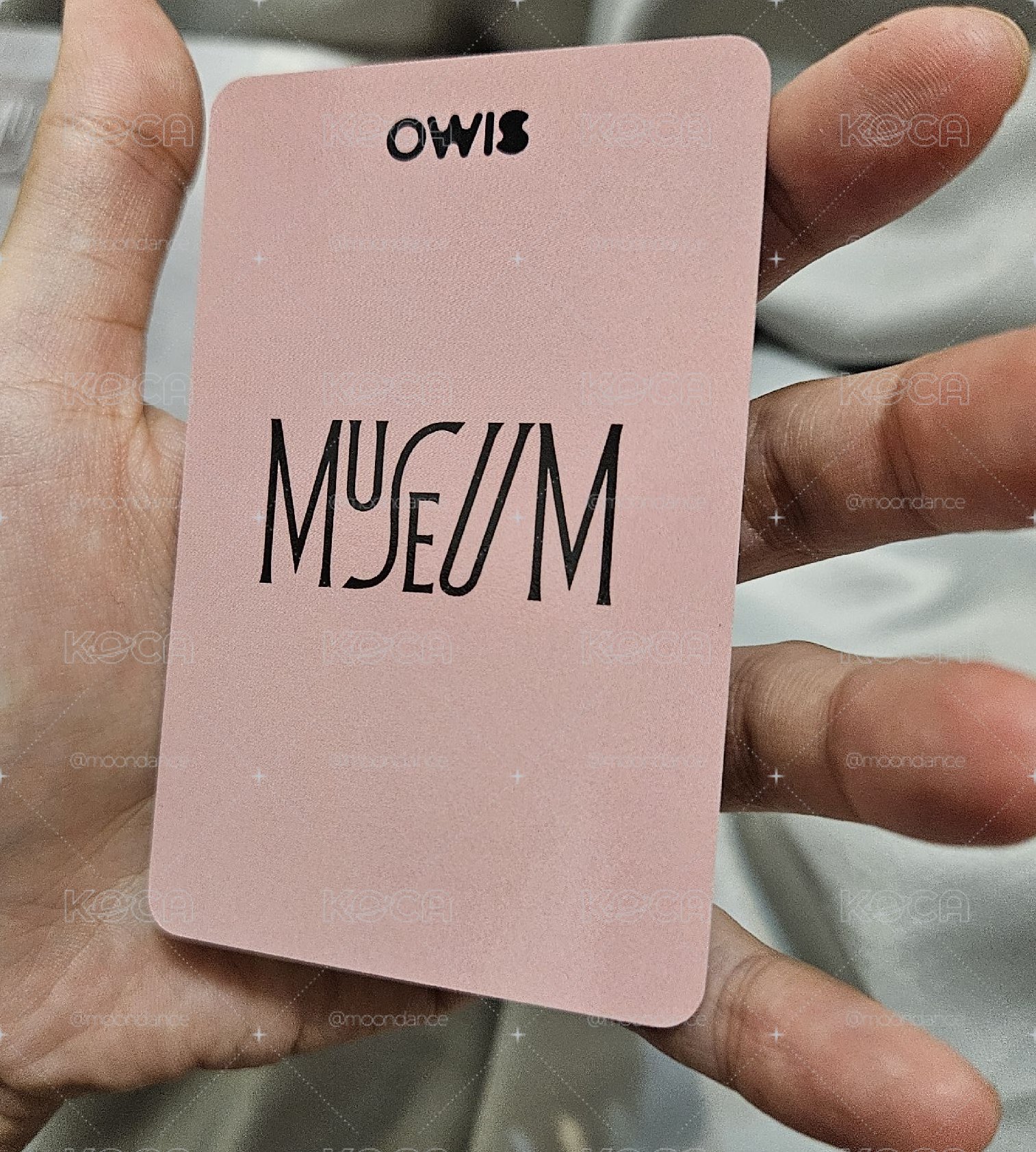 OWIS 迷一 bdm 2.0 簽售卡 兒童節+電子專 Missing Piece ver. Summer款，全新未拆專