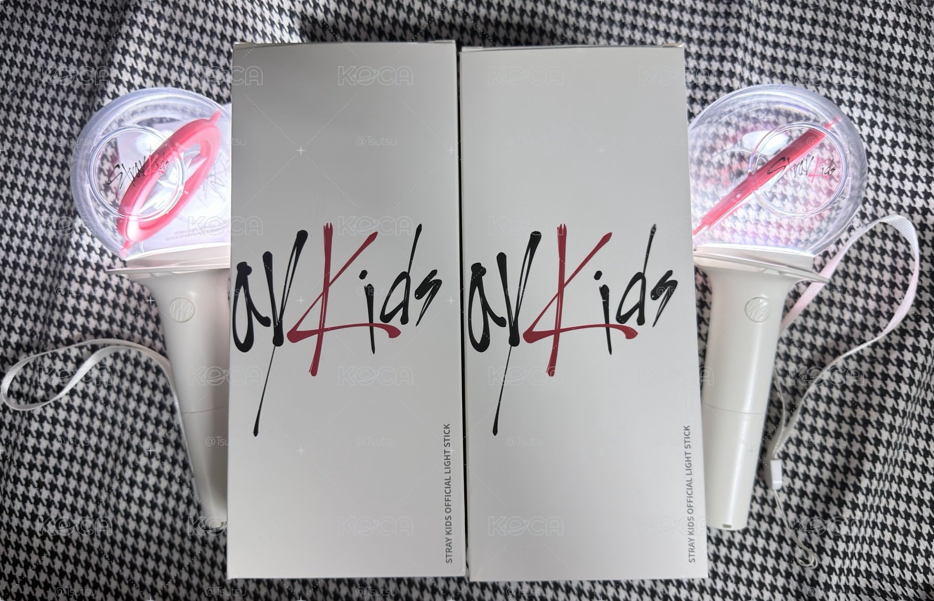 (現貨 紙箱寄出 可當日寄出）straykids skz 一代手燈