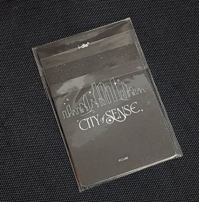 展覽外套卡 一套5張 ［原袋未拆］麵 妮娟 琦 刷