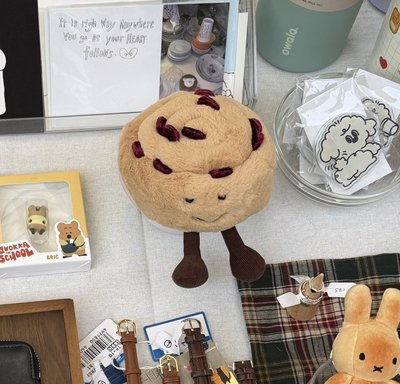 Jellycat 蔓越莓娃娃