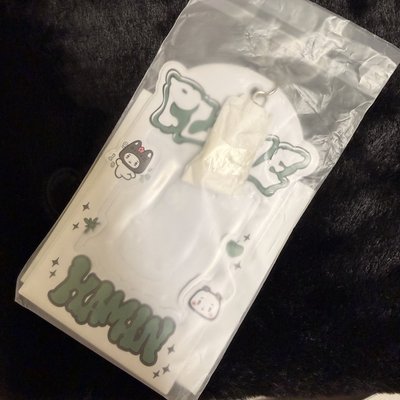 河珉日周卡套（未開封）