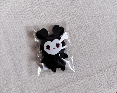 新國立黑色指偶
