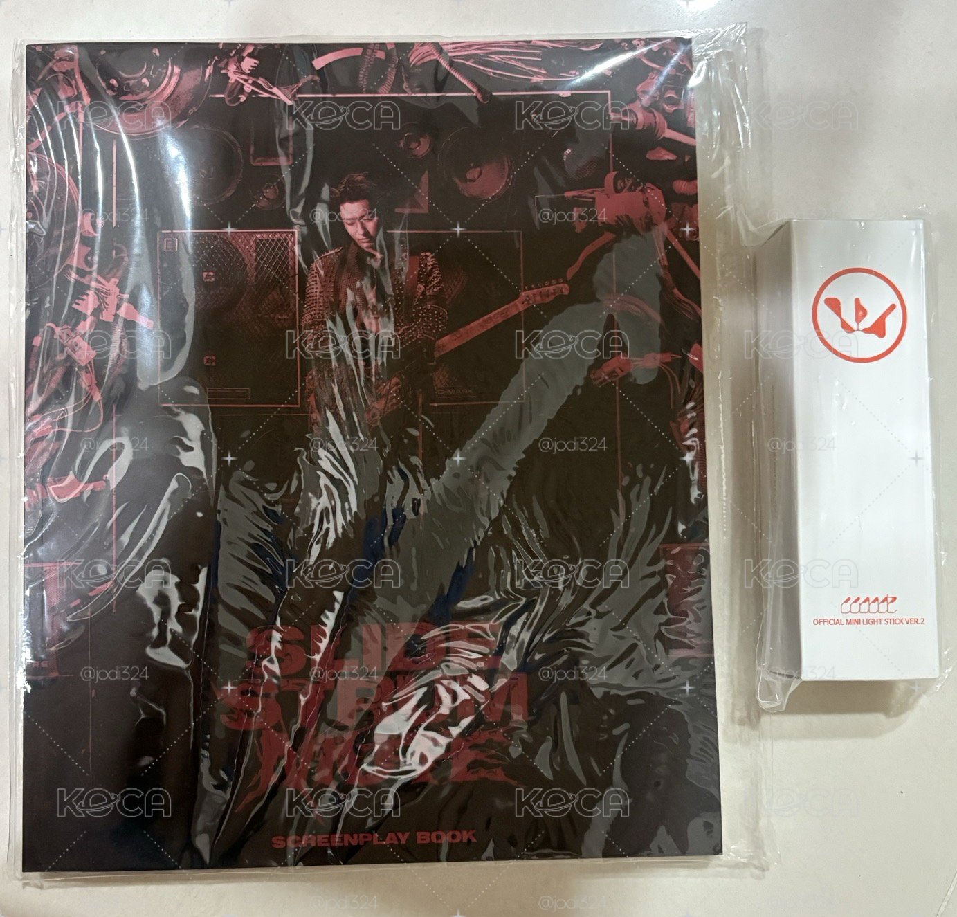 2026 WOODZ曹承衍 WORLD TOUR＇Archive. 1＇ 迷你手燈鑰匙圈+電影書