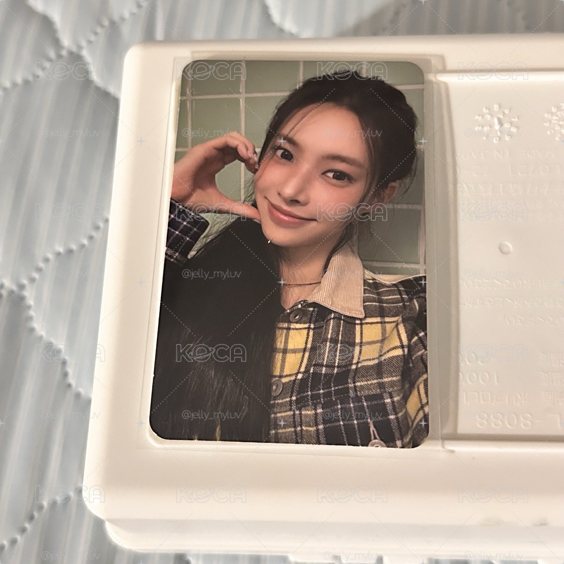 illit yunha SUPER REAL ME 專輯卡 