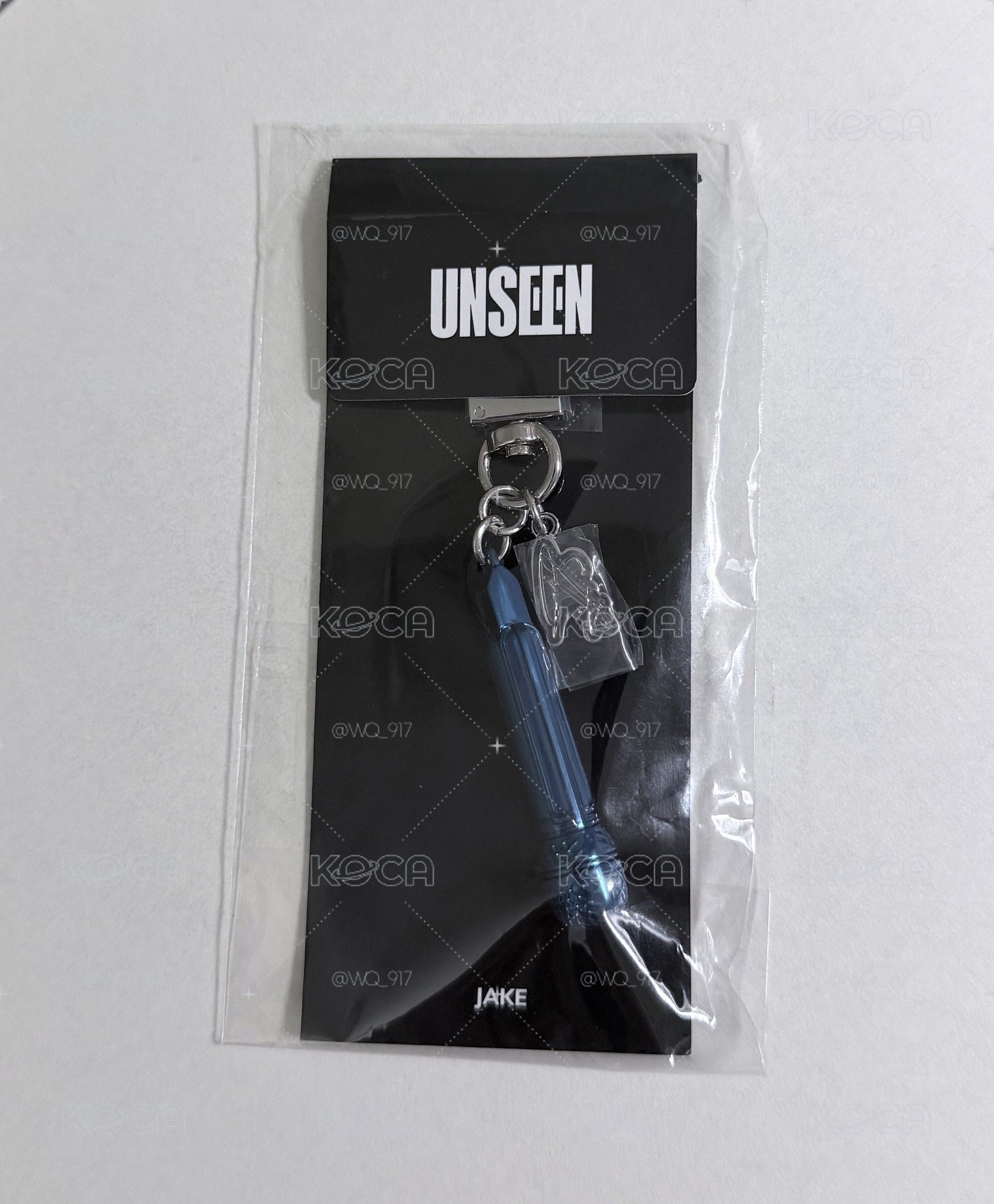 UNSEEN展覽麥克風吊飾 倫
